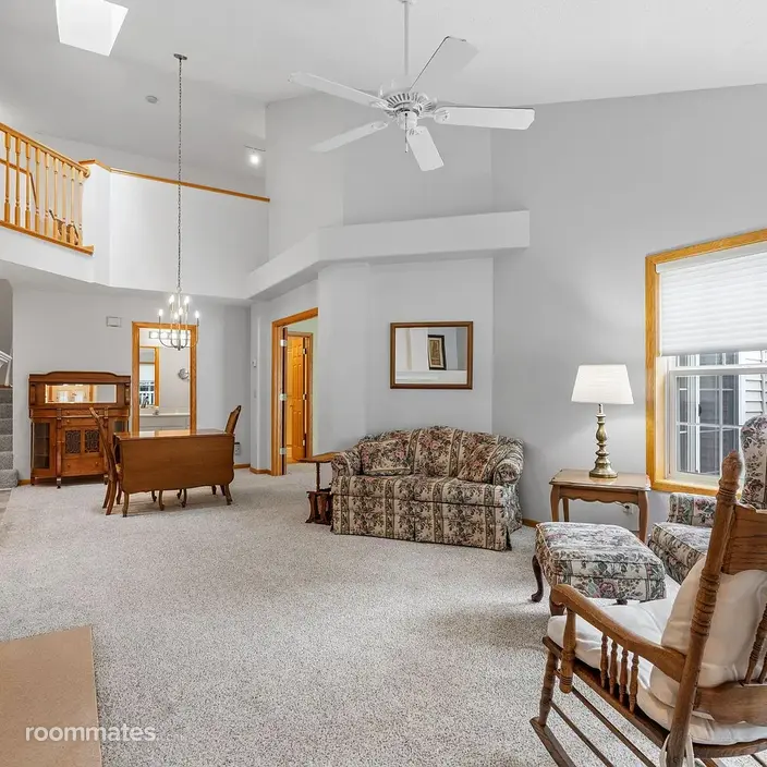 Room for rent in New Brighton, MN $1000, townhouse