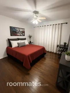 Room for rent in Dallas, TX $1000, house