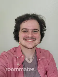 Roommate looking Fullerton, CA, $1200
