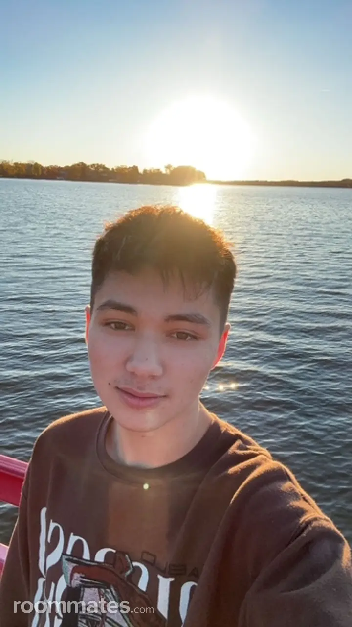 Profile photo 2 of 4
