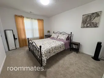 Room for rent in Williamsburg, VA $1200, house