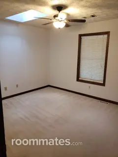 Room for rent in Marietta, GA $700, house
