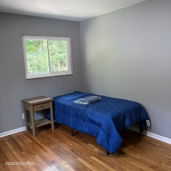 Room for rent in Cincinnati, OH $750, house