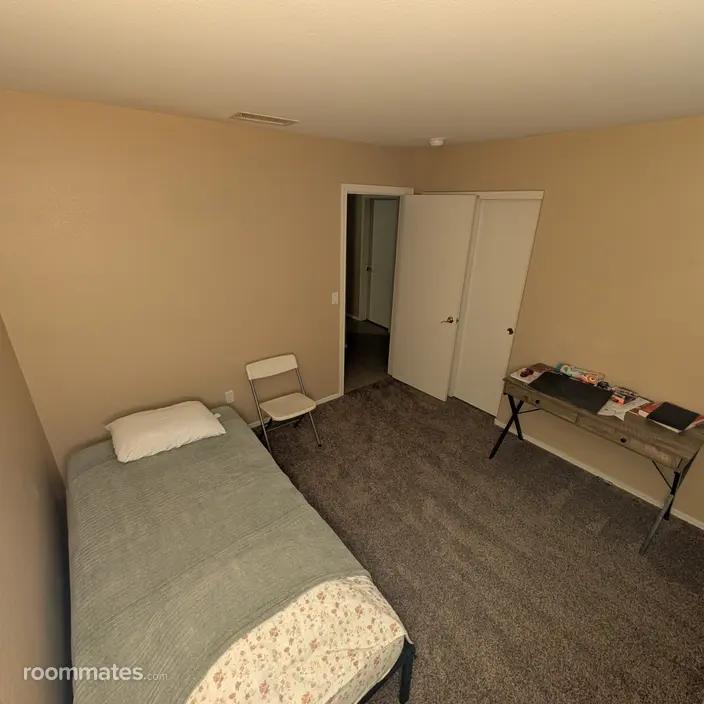 Room for rent in Surprise, AZ $800, house