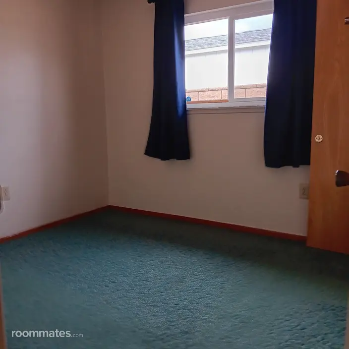 Room for rent in San Bernardino, CA $800, house