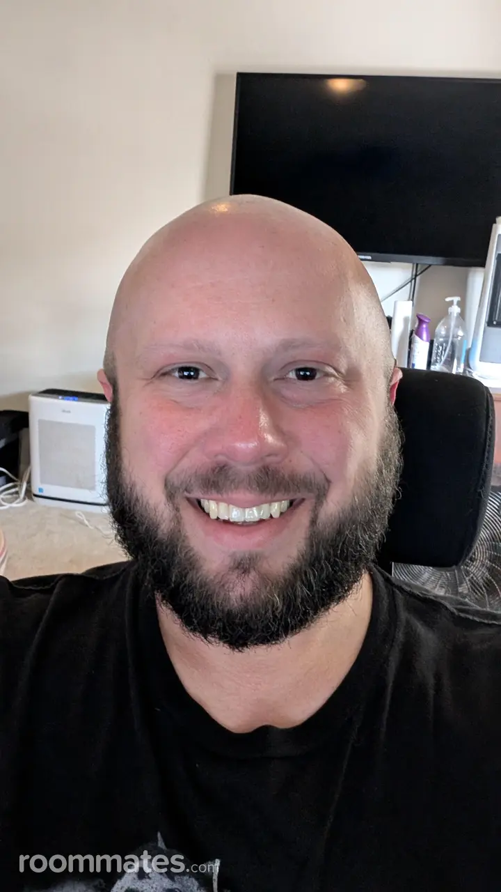 Profile photo 8 of 8