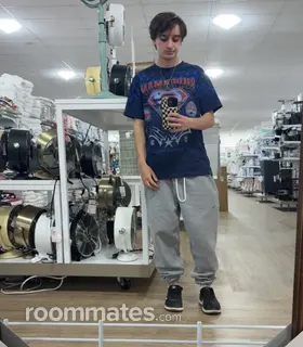Roommate looking Phoenix, AZ, $700