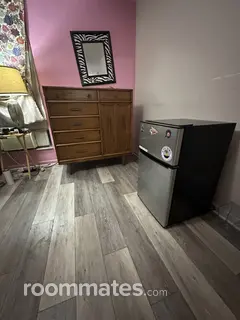 Room for rent in Orange Park, FL $600, house