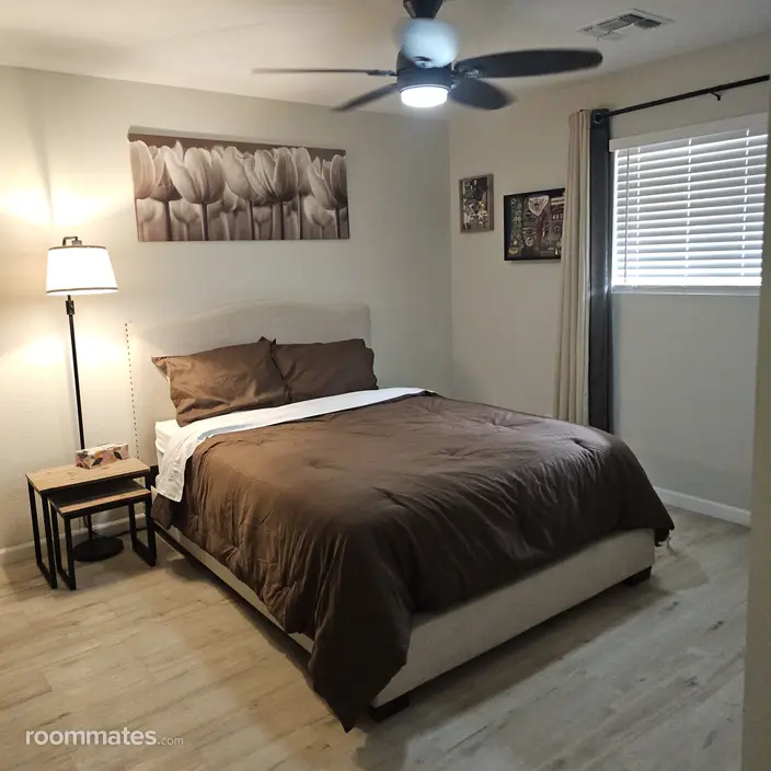 Room for rent in Mesa, AZ $1200, house