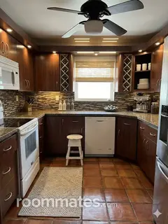 Room for rent in Aventura, FL $1800, house