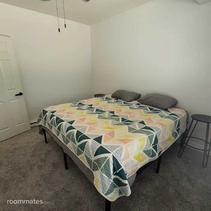 Room for rent in Loveland, CO $1000, house