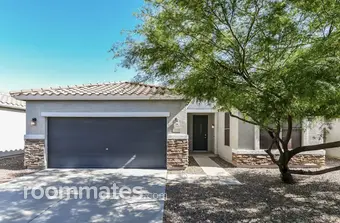 Room for rent in San Tan Valley, AZ $700, house