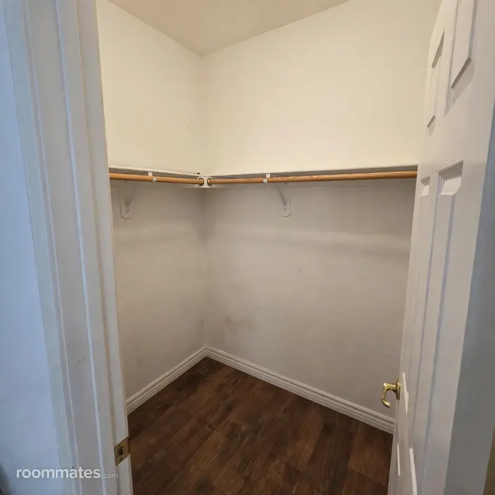 Room for rent in Palmdale, CA $850, house