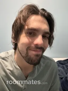 Roommate looking Schenectady NY, $1000