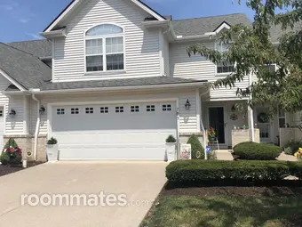 Room for rent in Avon Lake, OH $1700, condo