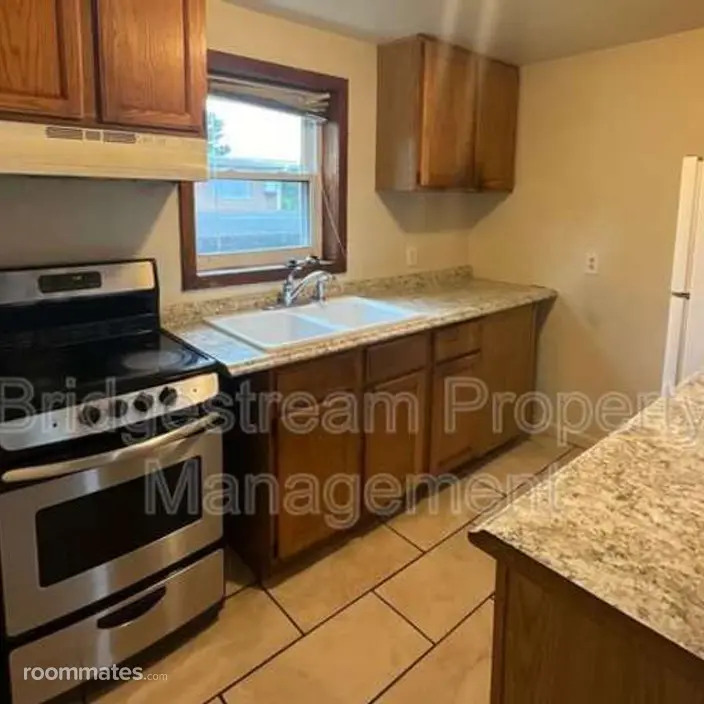 Room for rent in Dayton, OH $400, apartment
