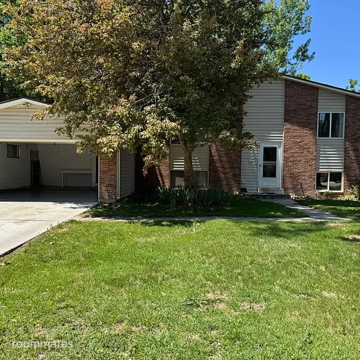 Room for rent in Fort Collins, CO $800, house