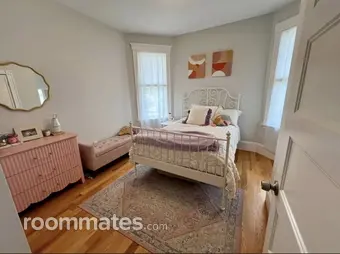 Room for rent in Winthrop, MA $1000, condo