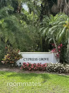 Room for rent in Pompano Beach, FL $1000, condo