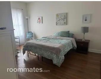 Room for rent in Sevierville, TN $1000, condo