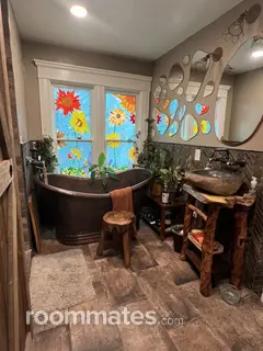 Room for rent in Boise, ID $1000, house
