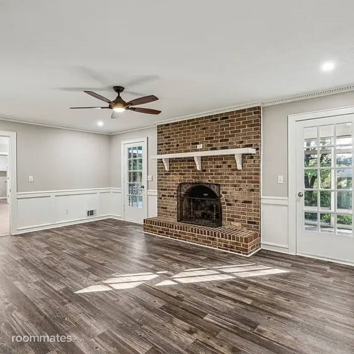 Room for rent in Lawrenceville, GA $1200, house