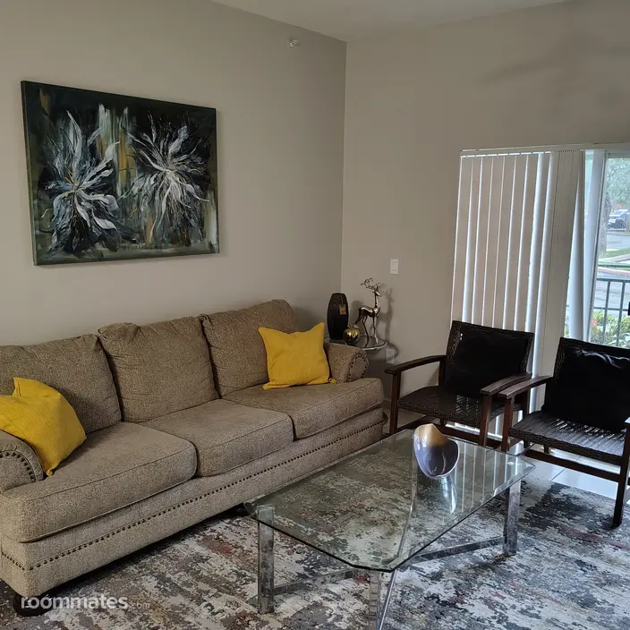 Room for rent in Doral, FL $1100, apartment