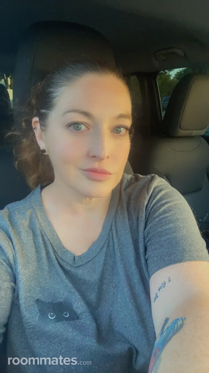 Profile photo 2 of 4