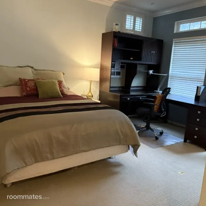 Room for rent in Brisbane, CA $1500, condo