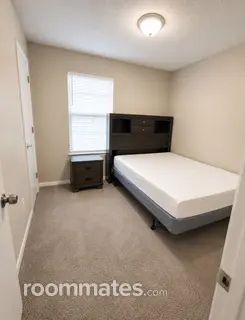 Room for rent in Lithonia, GA $700, house