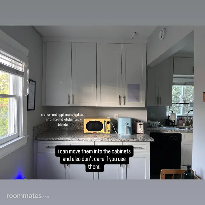 Room for rent in Fullerton, CA $1250, house