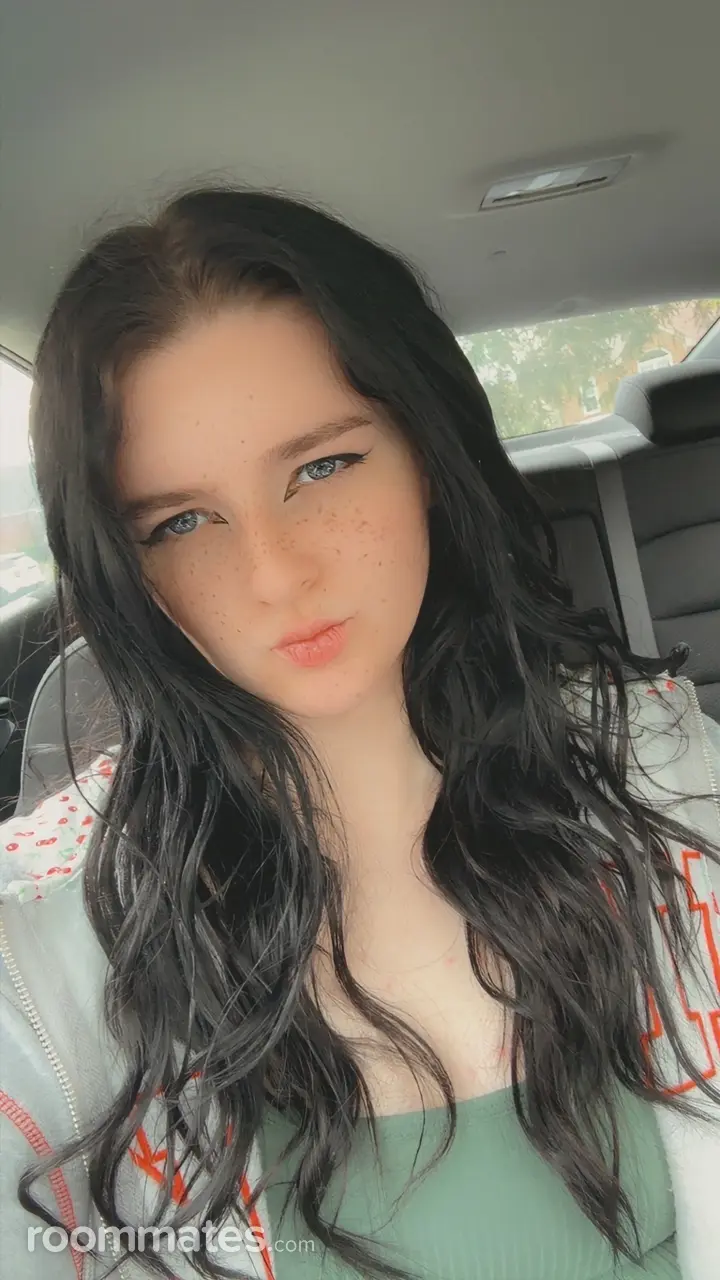 Profile photo 4 of 4