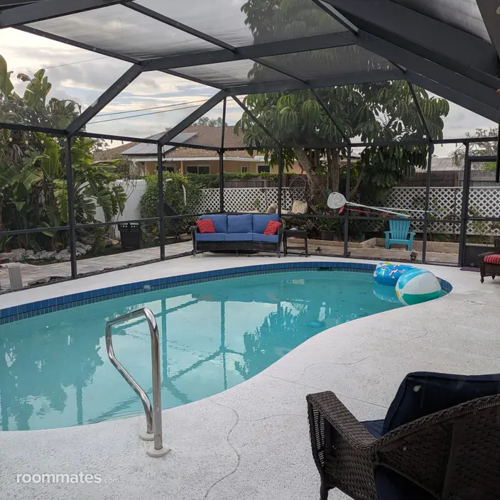 Room for rent in Venice, FL $1200, house