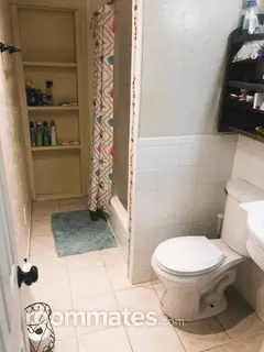 Room for rent in Gainesville, FL $575, house