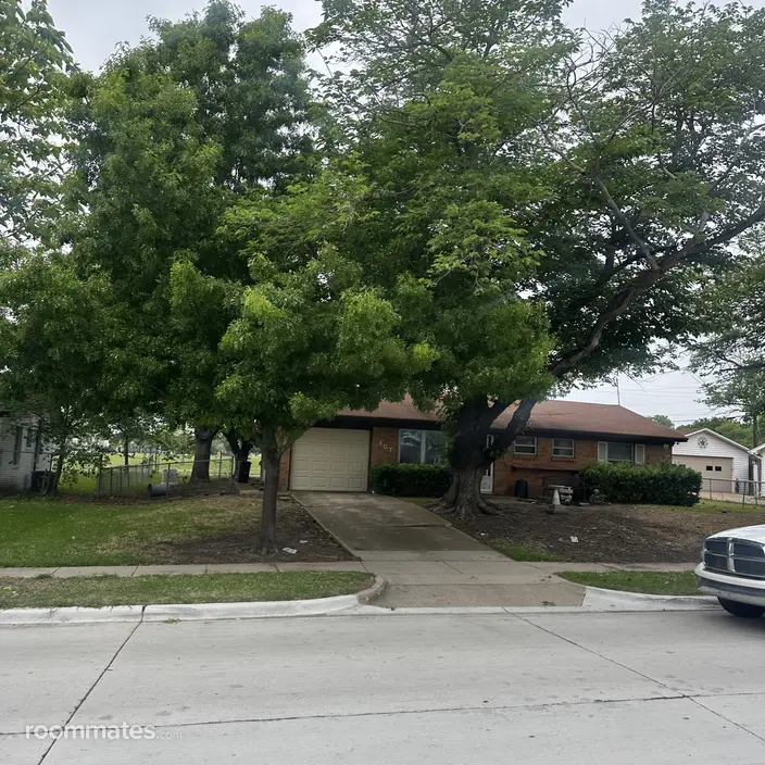Room for rent in Mesquite, TX $600, house
