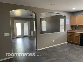 Room for rent in San Tan Valley, AZ $750, house