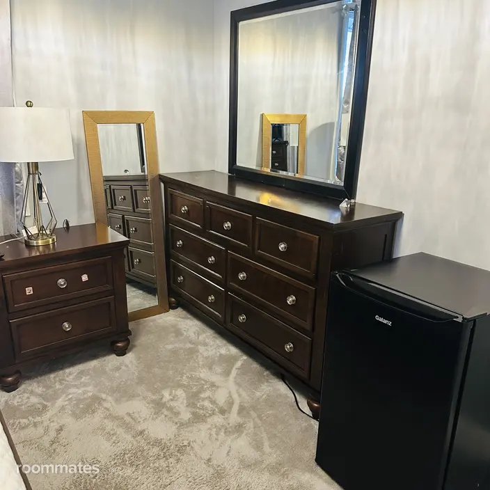Room for rent in New York, NY $1200, house