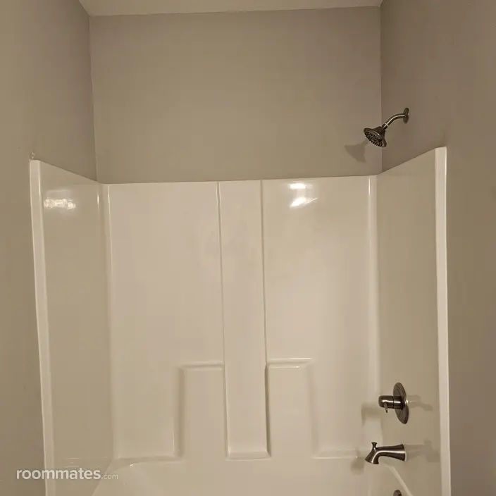 Room for rent in Fountain Inn, SC $700, house