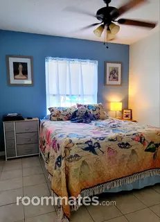 Room for rent in St. Augustine, FL $800, house