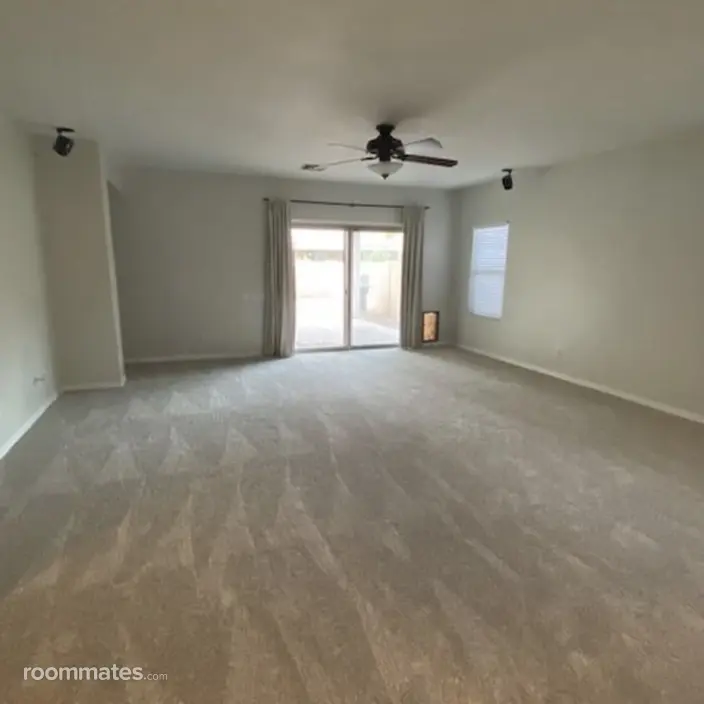 Room for rent in Mesa, AZ $600, house