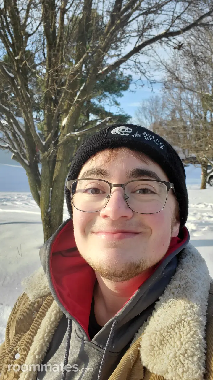 Profile photo 7 of 7