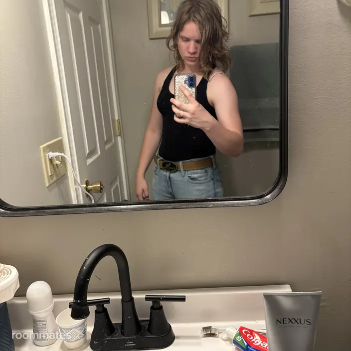Roommate looking Fort Wayne, IN, $700