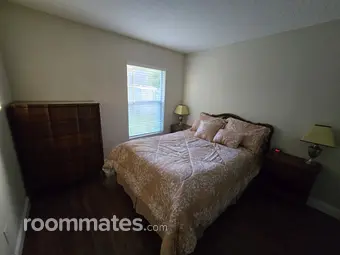 Room for rent in Tampa, FL $975, house