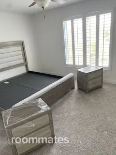 Room for rent in Cleveland, OH $500, townhouse