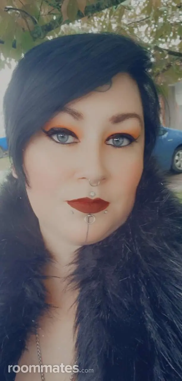 Profile photo 11 of 11