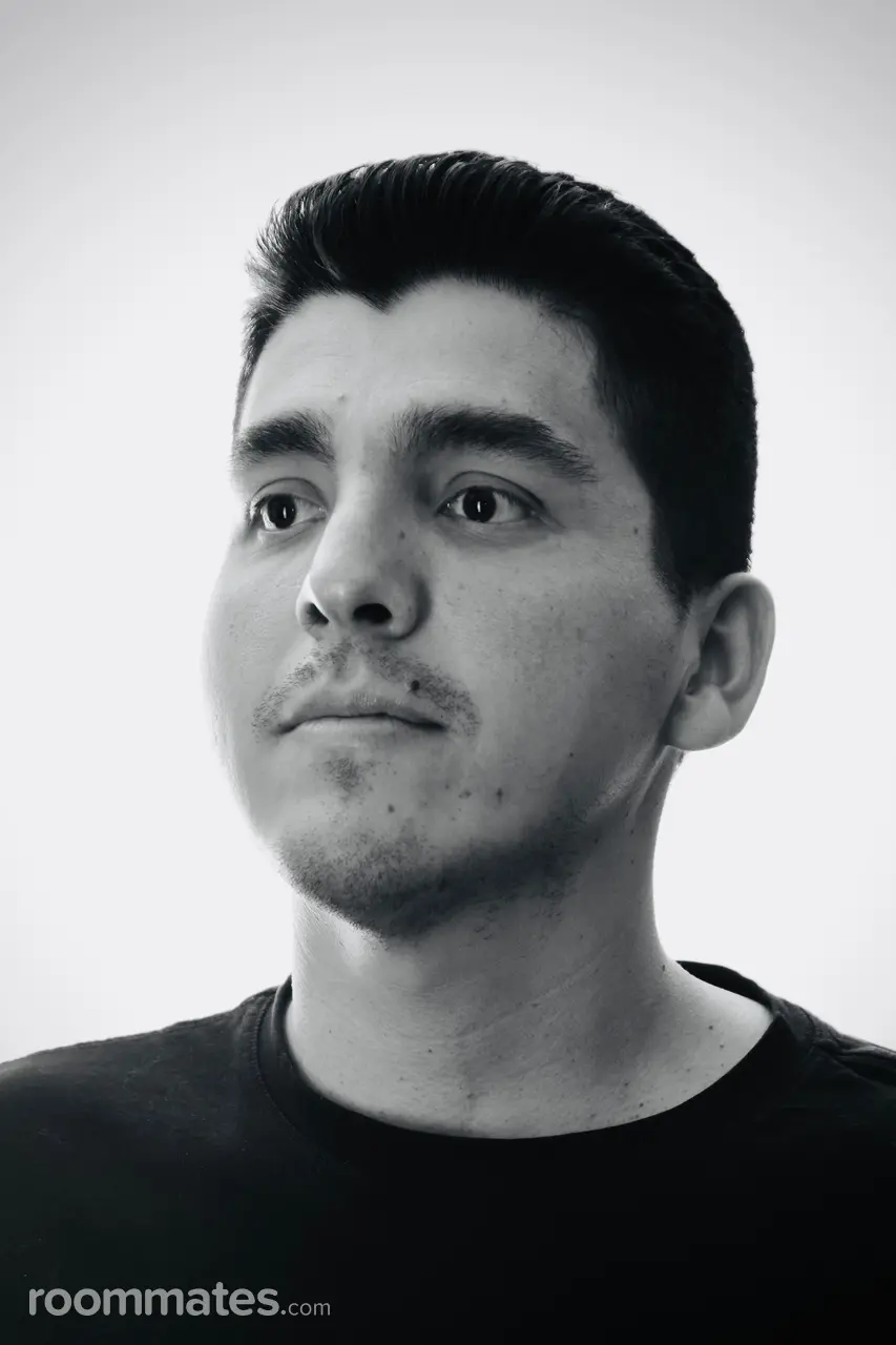 Profile photo 4 of 4