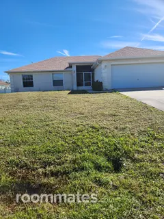 Room for rent in Palm Bay, FL $700, house