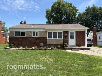 Room for rent in Warren, MI $750, house