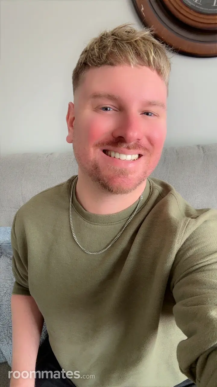 Profile photo 9 of 9