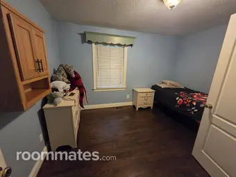 Room for rent in Garner, NC $800, house